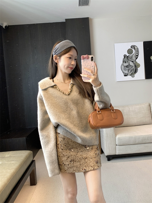 Autumn and winter fashion suit for women, heavy knitted lapel sweater, sequin hip-hugging skirt, two-piece set