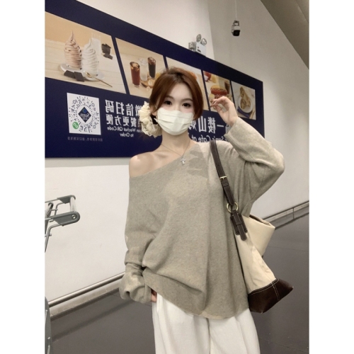 Autumn and winter Korean style loose pure desire off-shoulder Andy velvet sweater with long-sleeved sweater for women
