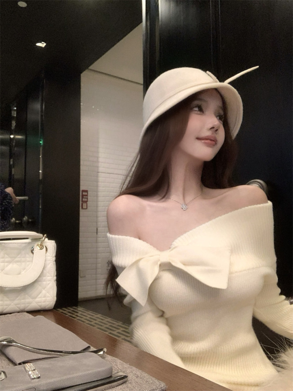 Low-key sister one-shoulder bow strapless dress