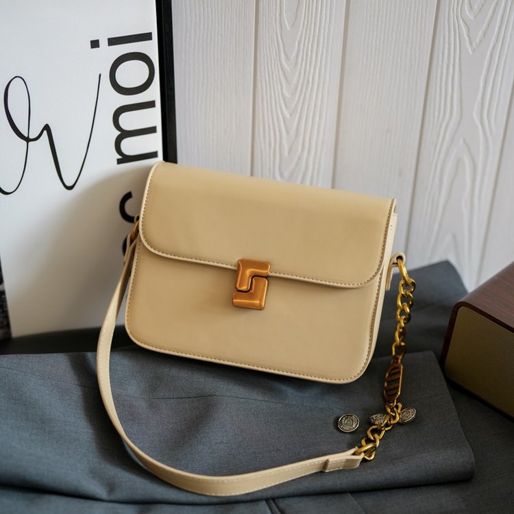 Casual Crossbody Bag Korean Style Fashion Personalized Small Square Bag Underarm Bag 2024 Summer New Fashion Simple Shoulder Bag