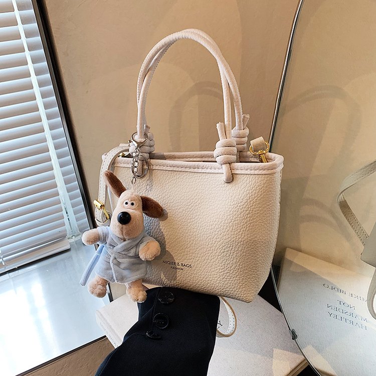 Simple and fashionable handbags for women 2024 new style solid color mother-in-law bag high texture trendy temperament crossbody bag