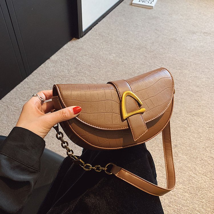 2024 Autumn New Fashion Semi-circular Saddle Bag Chain Fashion Single Shoulder Underarm Bag European and American Casual Diagonal Cross Trend Bag