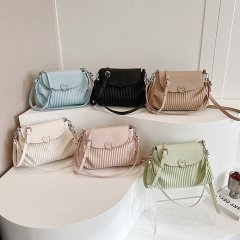 Cross-border pleated large-capacity bag for women 2024 spring new solid color fashion popular commuter single shoulder armpit women's bag