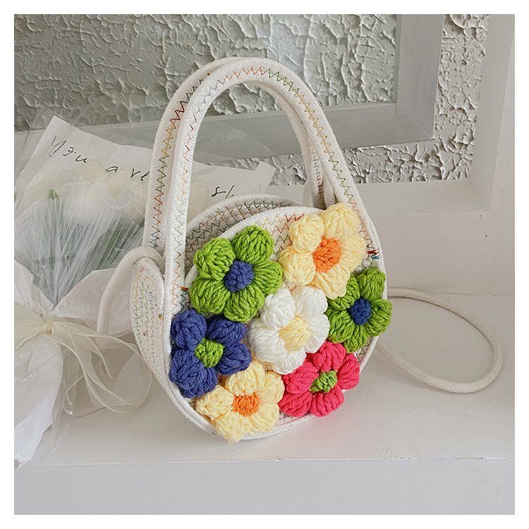 Beach Seaside Bag Spring Beach Stall Bag Women Spring 2024 New Trendy Fashion Crossbody Single Shoulder Straw Bag Women