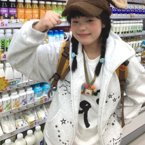 Korean chic autumn and winter new American style new cartoon thorn show hooded sweatshirt for women Korean version loose cardigan jacket trendy