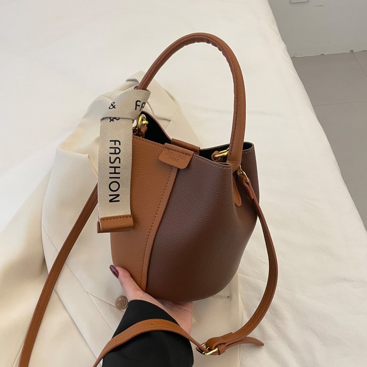 High-end small bag women's bag autumn and winter 2024 new trendy fashion crossbody bag one-shoulder portable vegetable basket bucket bag