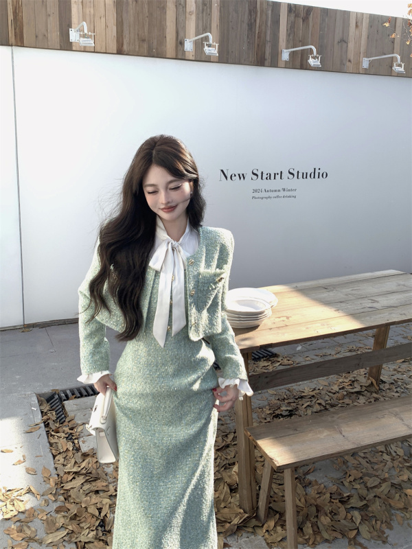 Retro style quilted suit autumn and winter new high-end design short coat dress two-piece set