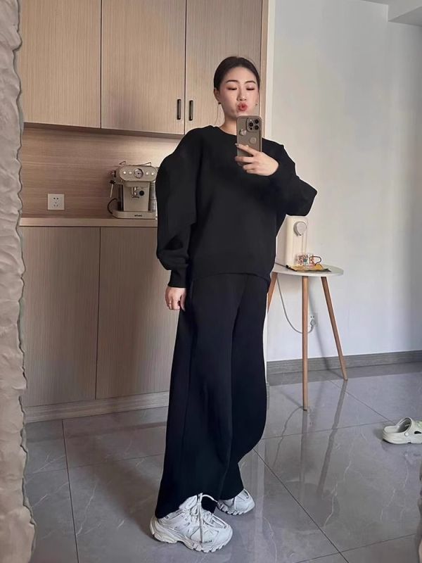 High-end Internet celebrity autumn and winter velvet thickened sweatshirt suit for women casual street black sportswear two-piece set
