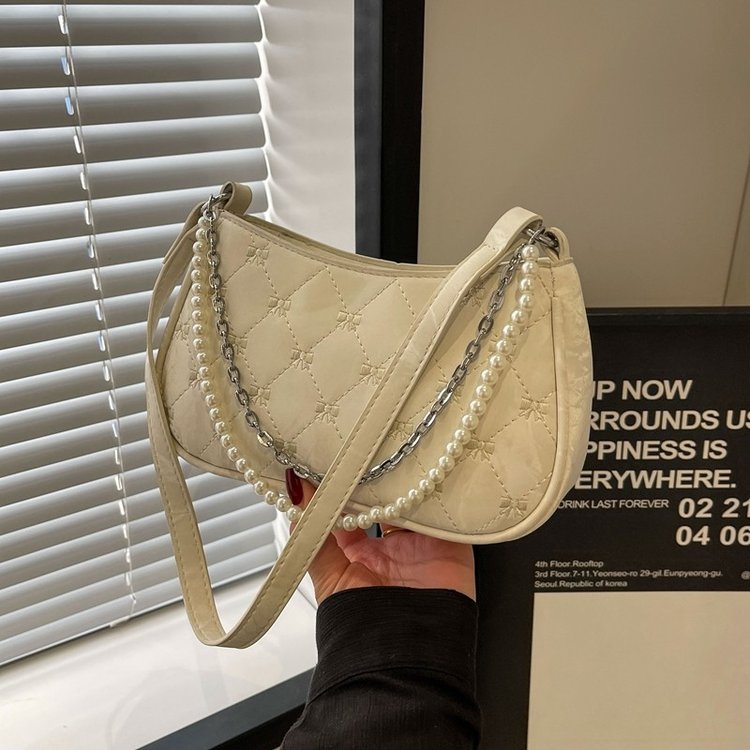Pink Butterfly Baguette Bag Women 2024 New Pearl Metal Chain Diamond Underarm Bag Casual Shoulder Crossbody Bag