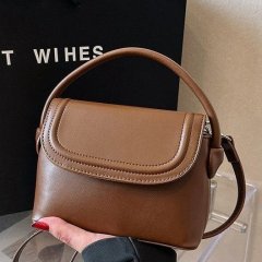 Niche design fashion simple shoulder bag armpit bag 2024 new style solid color popular crossbody bag small square bag