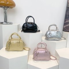 Handheld small square bag for women Korean style fashionable shoulder bag 2024 summer versatile new style simple trendy versatile crossbody bag