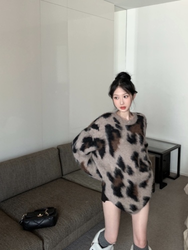 Leopard cashmere thickened large sweater round neck mid-length loose brushed knitted top trendy