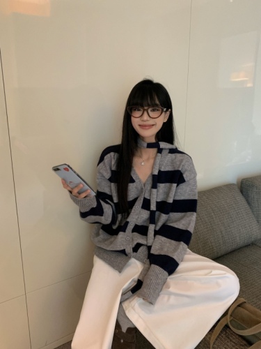 Stripe Art Commuting Relaxed V-tie Loose Casual Knitted Sweater