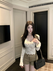 V-neck lace padded long-sleeved bottoming shirt women's sexy short slim lace top
