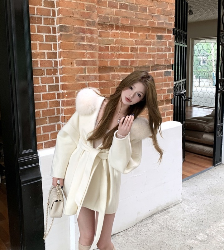 New coat for women with large fur collar, high-end, small, woolen coat for winter
