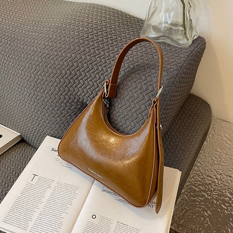 This year's popular large-capacity portable retro bag for women 2024 new versatile underarm shoulder bag leisurely lazy double
