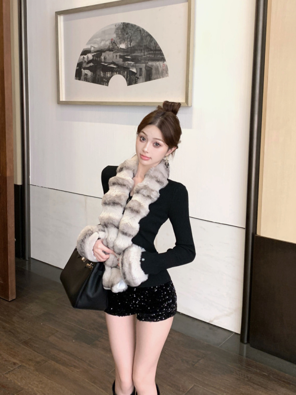 Wave pattern niche design slim fit splicing custom furry strap winter knitted cardigan