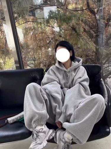 Hong Kong-style street sportswear suit for women, autumn loose hooded sweatshirt, wide-leg pants, two-piece running set