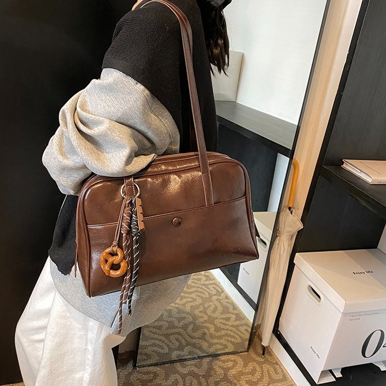 Bach Platform Pillow Bag Women's 2024 New Retro Work Commuting Handbag Factory Direct Sales