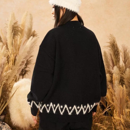 Black lamb round neck pullover sweater for women in autumn and winter loose thickened outer wear lazy style knitted top