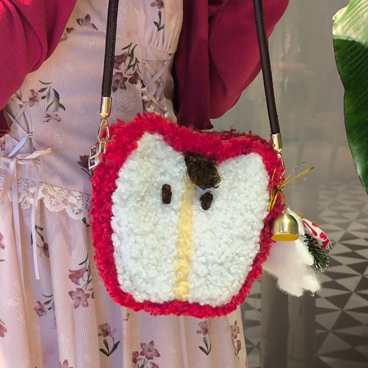 Niche design Christmas lamb wool apple handbag, plush and cute little bag, versatile cross-body shoulder bag