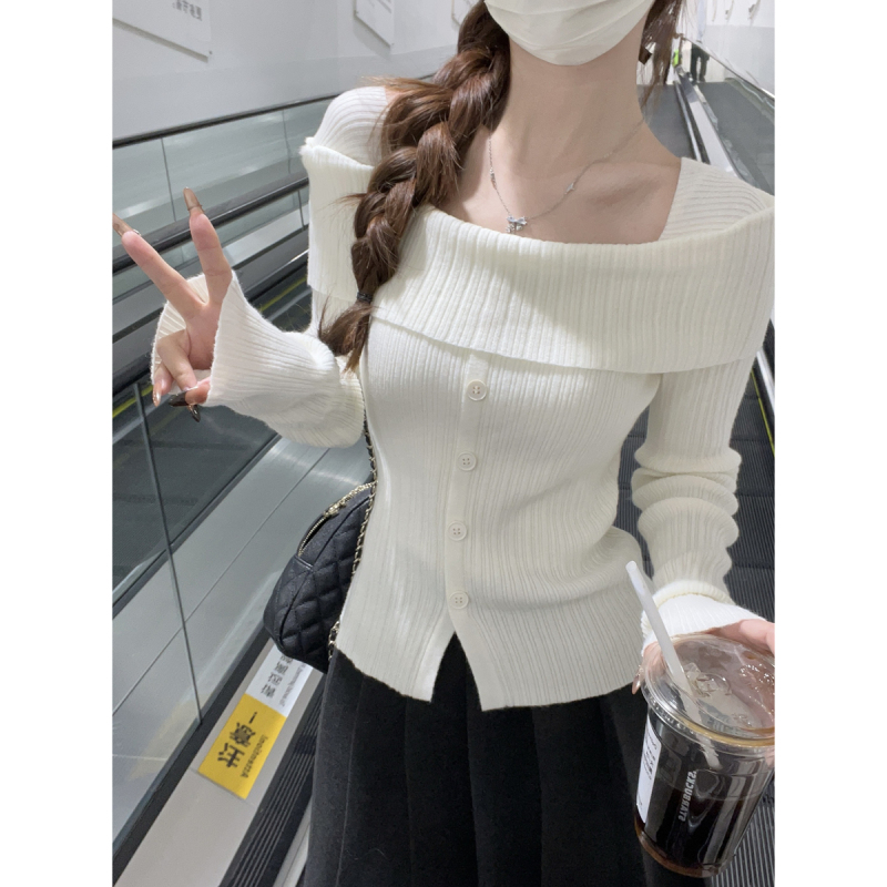 Autumn and winter Korean style pure desire one-shoulder button design Andy velvet sweater long-sleeved base sweater
