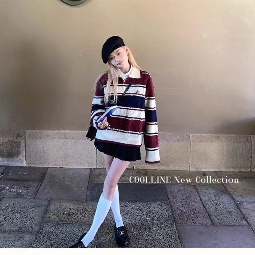 Retro contrasting twist autumn and winter striped college-style pullover sweater