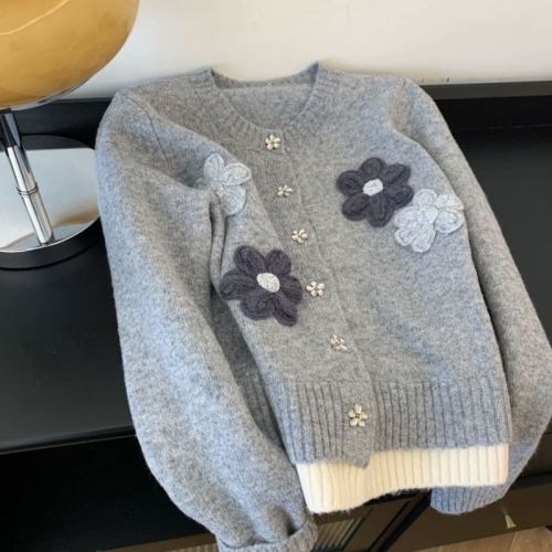 Korean style contrast jacquard flower embroidery pattern Maillard wear knitted top warm sweater jacket for women