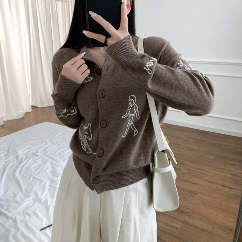 Interesting pattern round neck long-sleeved wool sweater autumn and winter loose and versatile single-breasted solid color coat sweater for women
