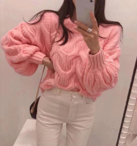 Lantern sleeve round neck twist sweater for women, lazy style autumn and winter new Korean style loose thickened twisted pullover sweater