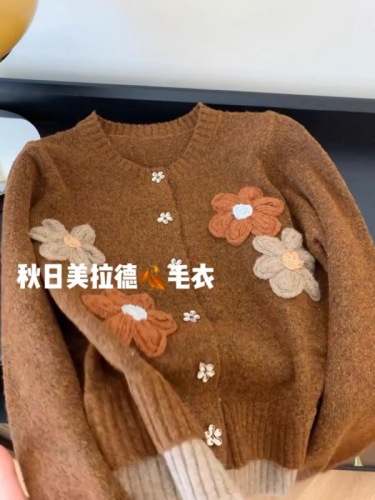Korean style contrast jacquard flower embroidery pattern Maillard wear knitted top warm sweater jacket for women