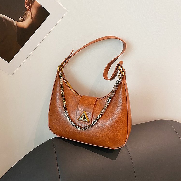 Cross-border new retro women's bag 2024 winter new chain shoulder bag fashion armpit simple commuter women's bag