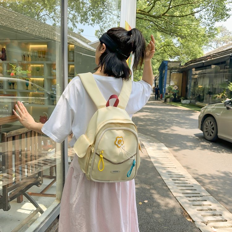 High school student schoolbag, female junior high school student, large capacity, fashionable and lightweight college student travel backpack, high-value backpack, trendy