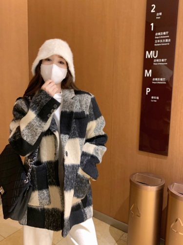 Korean plaid woolen blazer women's autumn and winter mid-length Hepburn style loose temperament thickened woolen coat