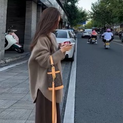 Street-breaking age-reducing fashion suit for small women, new fashionable style, sweater top, skirt, two-piece trendy set