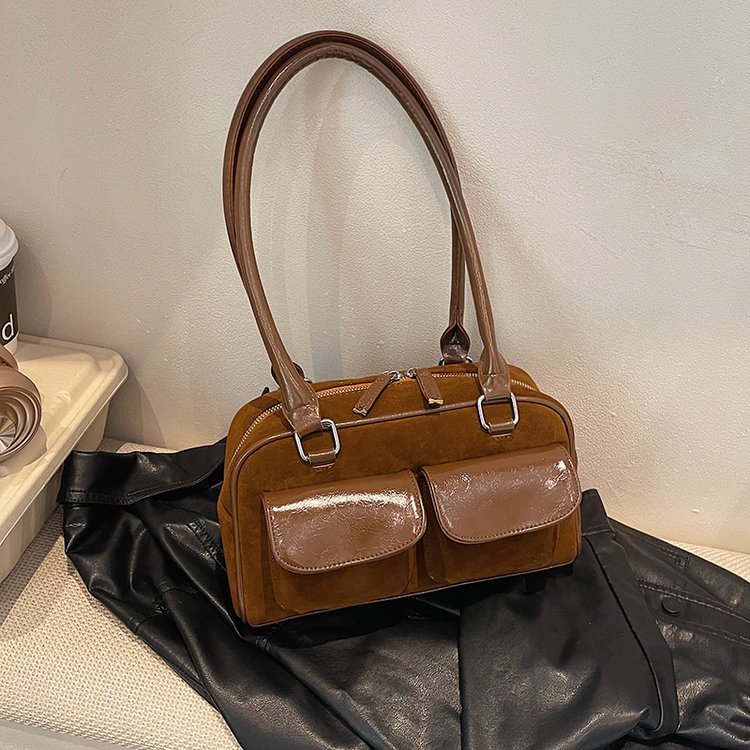 Xu Yunzhen's same Boston armpit bag 2024 new y2k hot girl motorcycle bag ins niche retro shoulder bag