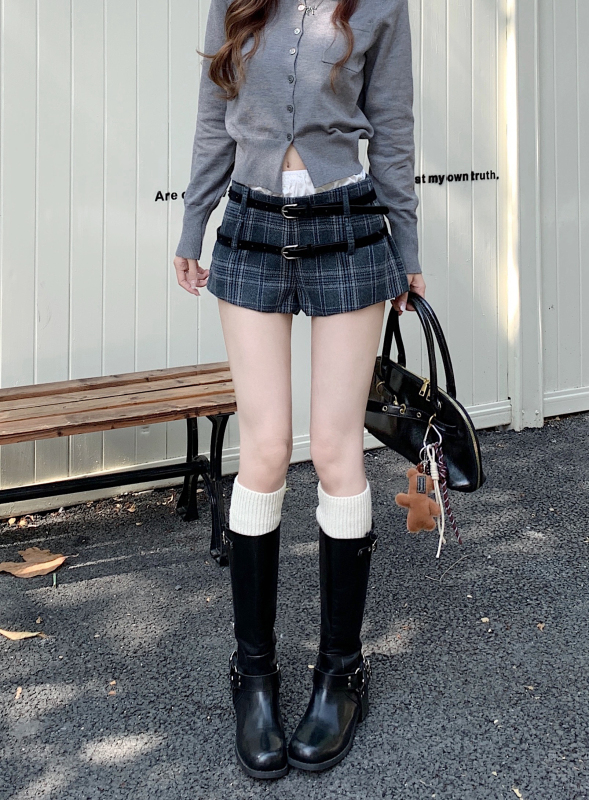 Korean style winter women's new retro plaid fashionable and versatile casual shorts with belt