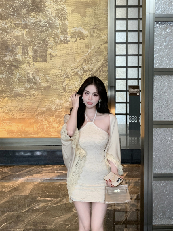 Temperament halterneck lace slim-fit hip-hugging dress + spliced ​​lace shawl pure lust two-piece set for women
