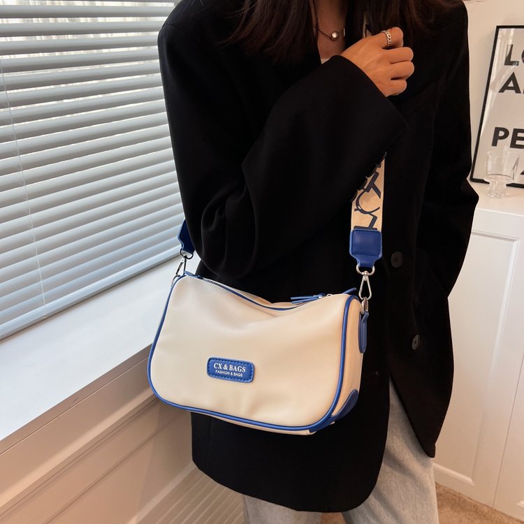 Niche design bag for women summer new Korean style sports style crossbody bag popular versatile ins shoulder bag