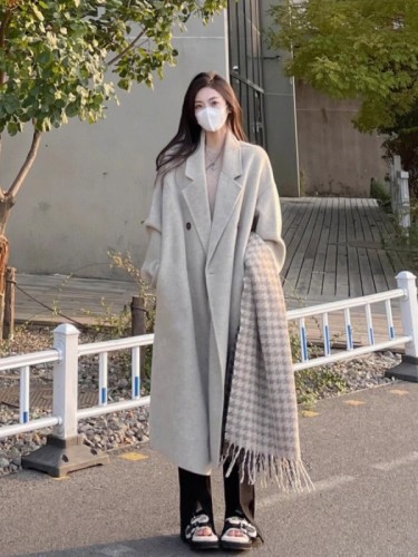 Off-season woolen coat for women, autumn and winter mid-length knee-length oatmeal color Korean style high-end woolen coat