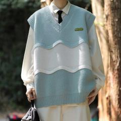 Avocado green vest for women's spring and autumn niche milky style knitted sweater for a lazy style