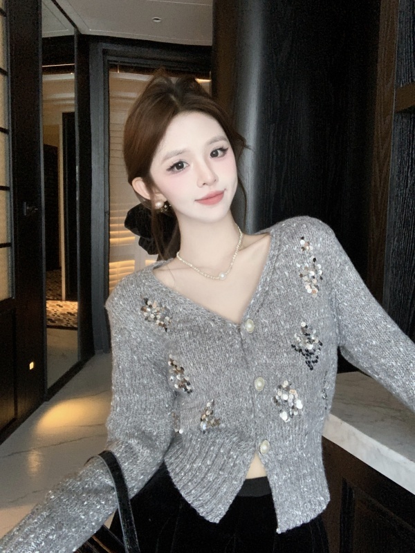 V-neck sequined knitted cardigan autumn and winter lazy style soft waxy top gray short sweater jacket