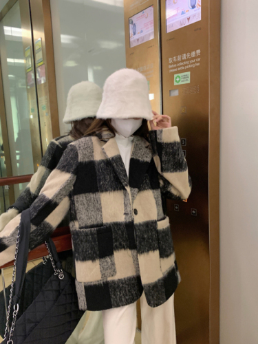 Korean plaid woolen blazer women's autumn and winter mid-length Hepburn style loose temperament thickened woolen coat