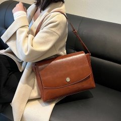High-end texture retro large-capacity bag new women's bag autumn and winter crossbody bag fashionable single shoulder small square bag