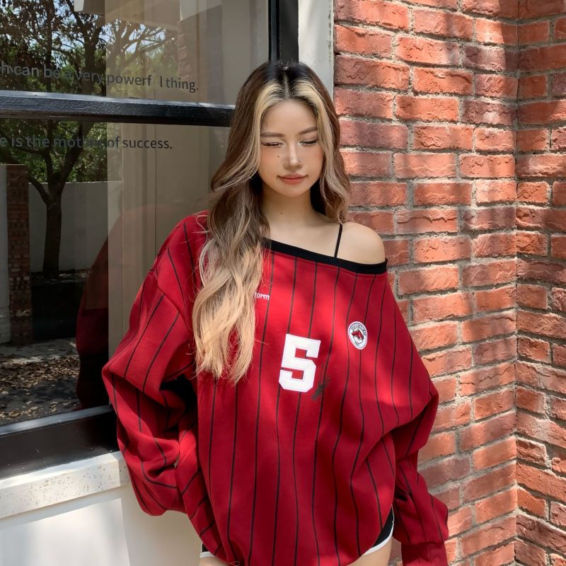 Korean chic autumn and winter new American style color block letter embroidery striped oblique shoulder one-shoulder jersey women's long-sleeved sweatshirt