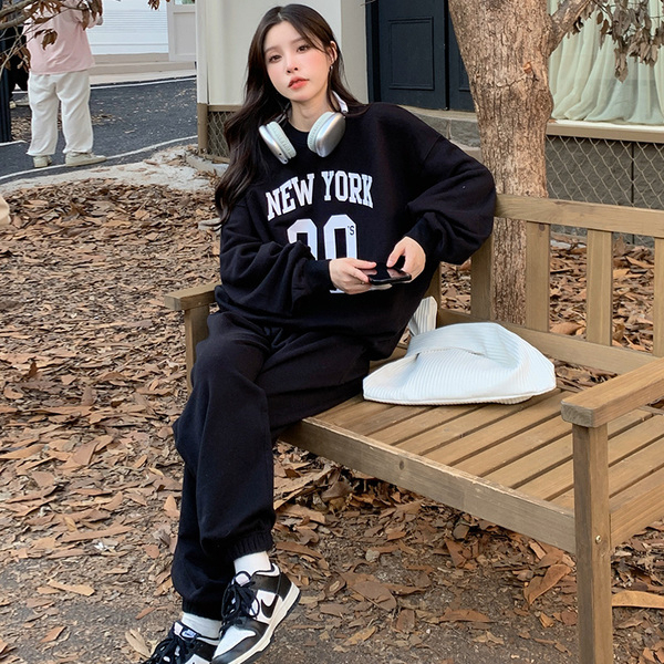 Women's sports and leisure suit plus velvet new style Internet celebrity street-reducing age-reducing high-end sweatshirt two-piece set with western style