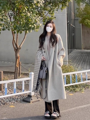 Off-season woolen coat for women, autumn and winter mid-length knee-length oatmeal color Korean style high-end woolen coat