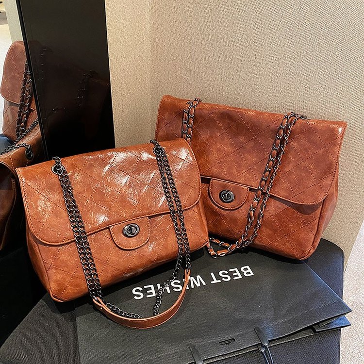 Women's OL bag fashion retro large capacity rhombus chain bag new shoulder commuter armpit bag women's bag