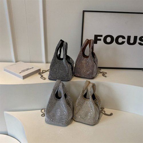This year's popular niche design full diamond bag 2024 new women's bag summer versatile chain messenger bag bucket bag