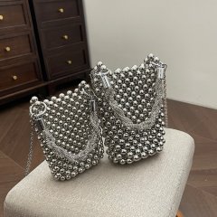 Exquisite beaded woven handbags for women, new fashionable and versatile mobile phone bags, fresh, elegant and trendy cross-body bags for women